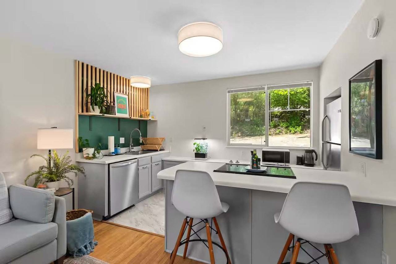 243 S Gregg Ave #1332373P - Photo 6 of 30