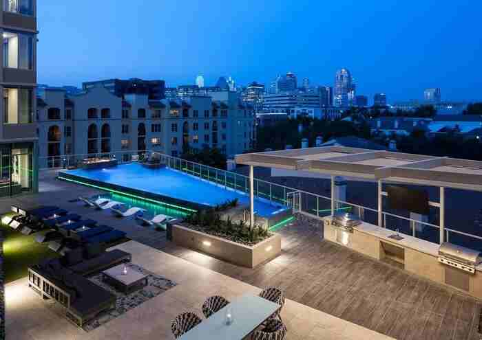 2920 Carlisle St #B8 - Photo 3 of 33