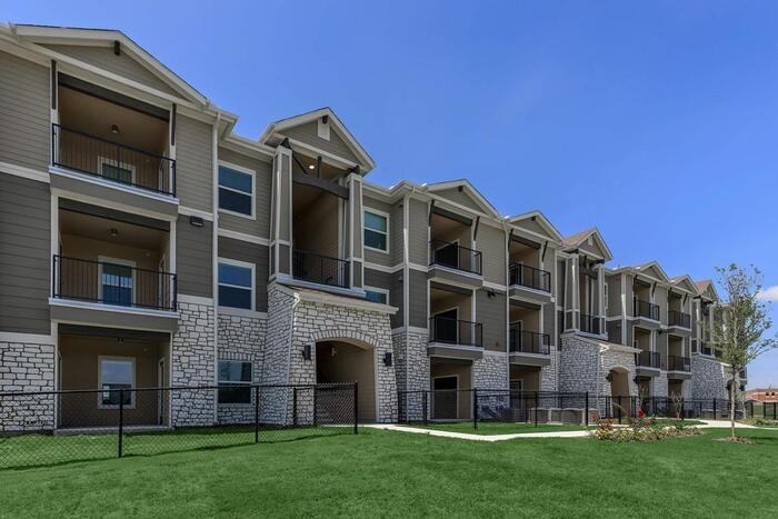 9311 Fm 1560 N #C1 - Photo 5 of 45