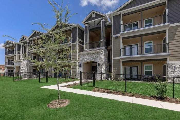 9311 Fm 1560 N #B2 - Photo 2 of 46