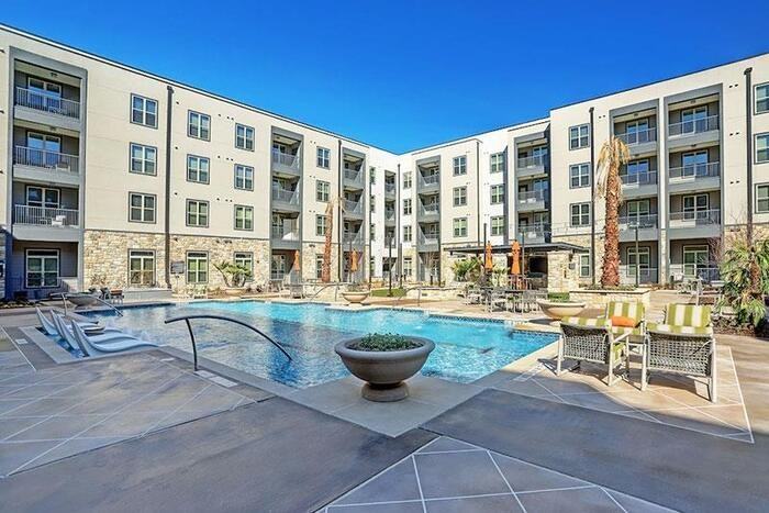 2825 Sophie Ln #B4 - Photo 2 of 21