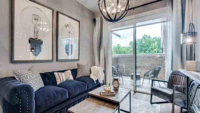 4805 Mckinney Ave #C2 - Photo 4 of 8