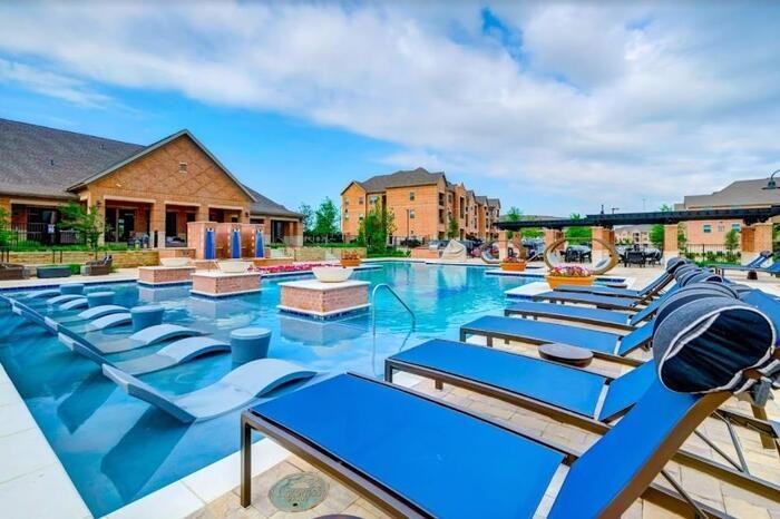 1501 Meridian Dr #C2 - Photo 6 of 38