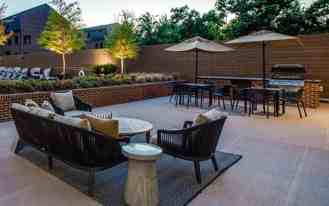 195 W Davis St #B16 - Photo 1 of 1