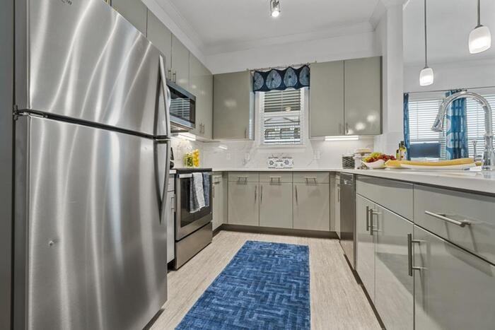 1850 Mercer Pkwy #E1 - Photo 4 of 9