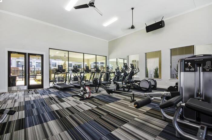 1890 Mercer Pkwy #E1 - Photo 4 of 16