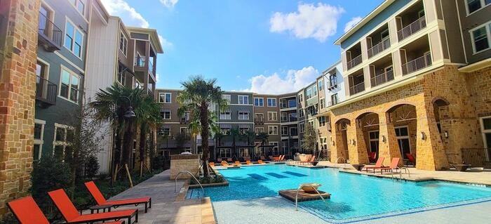 900 Gordon Heights Lane #B1 - Photo 2 of 10