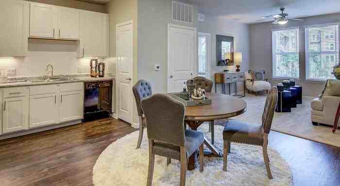 900 Gordon Heights Lane #B2 - Photo 3 of 11