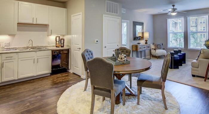 900 Gordon Heights Lane #B5 - Photo 3 of 14