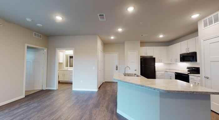 6804 Henneman Way #B5 - Photo 4 of 15