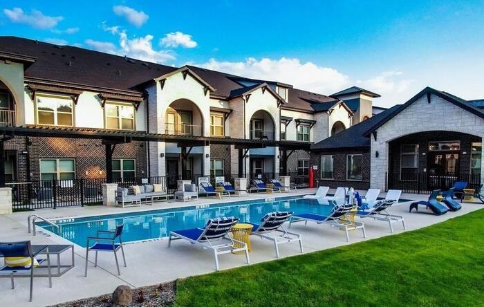 2770 N Brook Dr #C4 - Photo 2 of 21