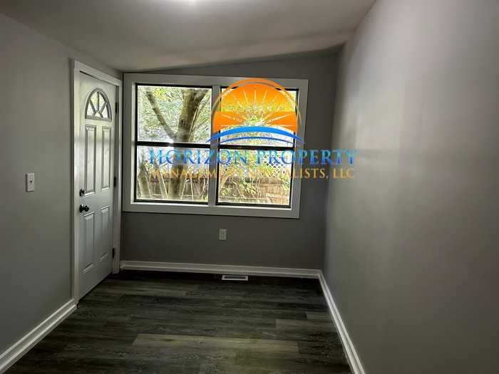 2019 Lee High Dr Ne - Photo 7 of 9