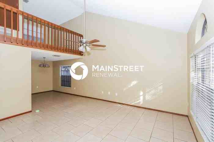 1616 Clover Circle - Photo 3 of 17