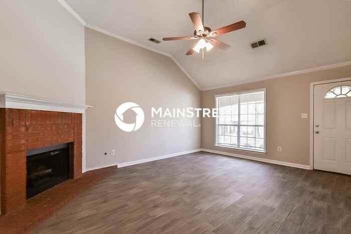 610 South Ashley Glen Circle - Photo 3 of 14