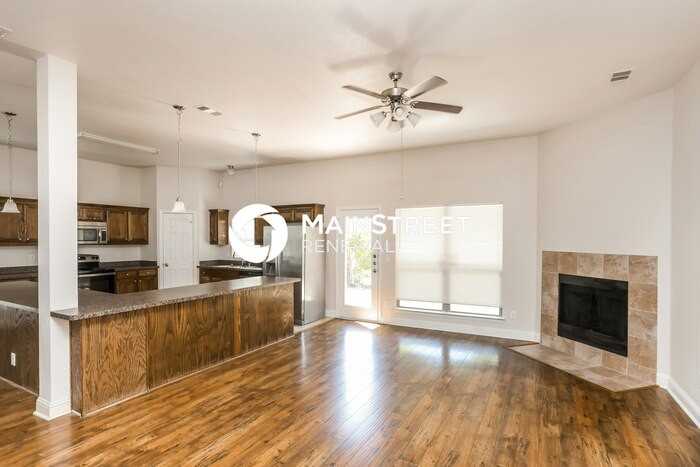 1229 Granada Dr - Photo 4 of 17