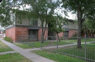 502 E Davis St #4 - Photo 1 of 1