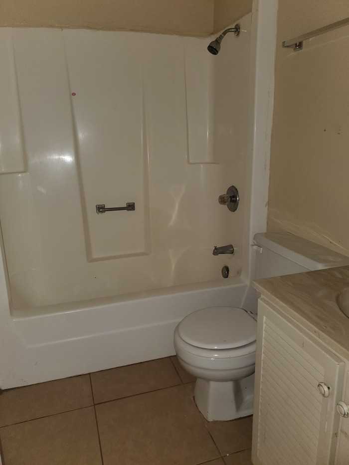 502 E Davis St #16 - Photo 6 of 13