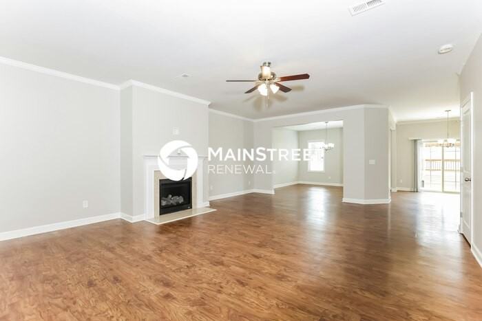 180 Ambergate Dr - Photo 2 of 17