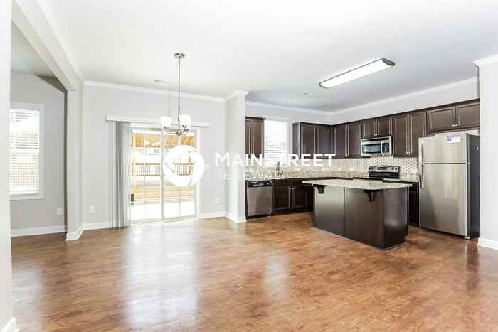 180 Ambergate Dr - Photo 6 of 17