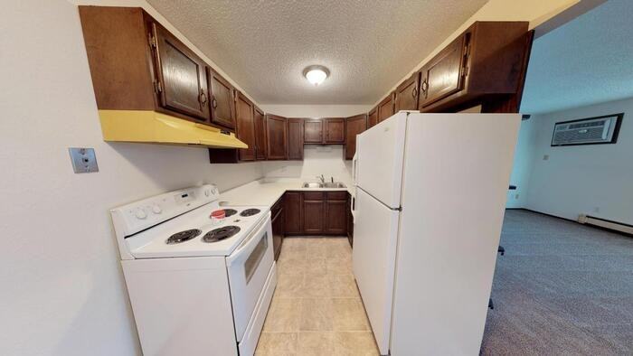 315 Eastdale Dr #2 - Photo 5 of 16