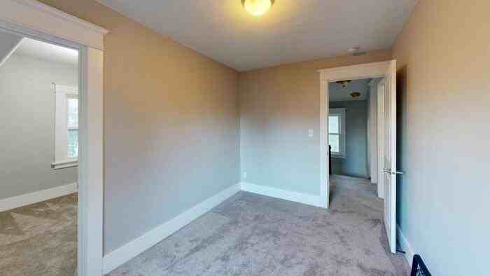 711 N 9th St - Photo 7 of 17