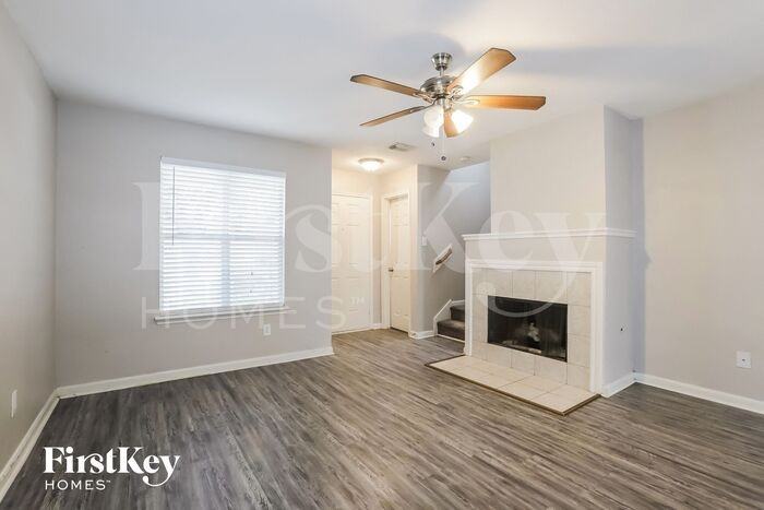 411 Remington Creek Dr - Photo 3 of 15