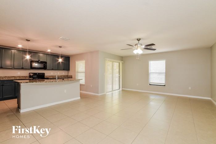 482 Haversham Rd - Photo 2 of 16