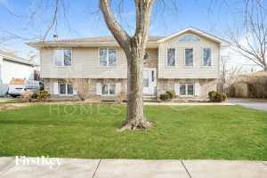 featured image of 2508 John Bourg Dr