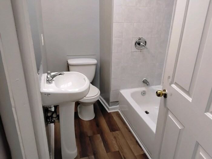 2799 Harlem Ave - Photo 4 of 7