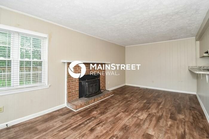 4907 Lunenburg Drive - Photo 2 of 17