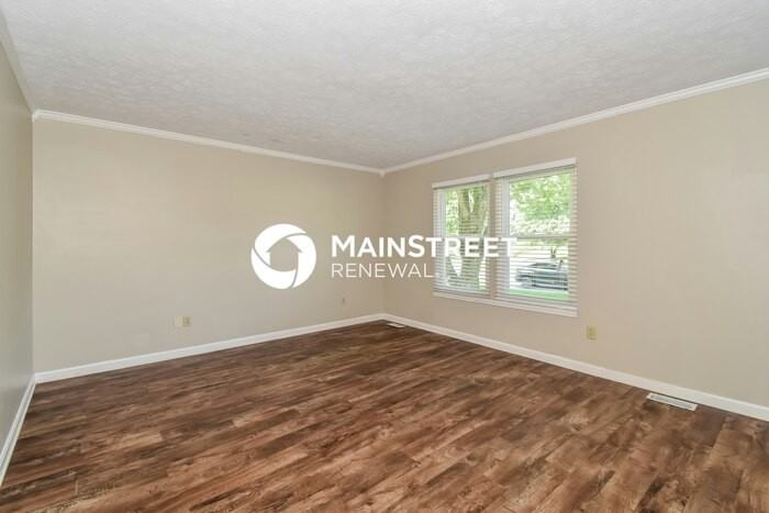 4907 Lunenburg Drive - Photo 5 of 17