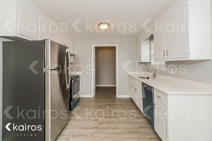 210 Deer Parkway - Photo 7 of 16