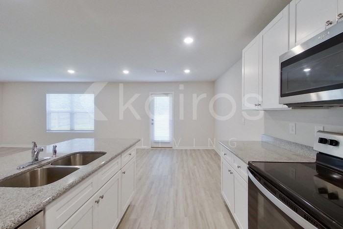 321 Monarch Ln - Photo 6 of 26