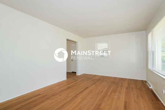 1224 Weleba Avenue - Photo 5 of 17