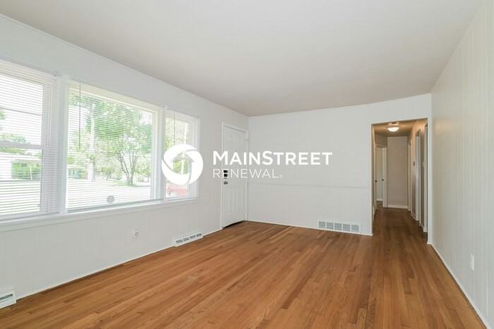 1224 Weleba Avenue - Photo 6 of 17