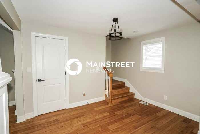 2009 12th Avenue North - Photo 4 of 17