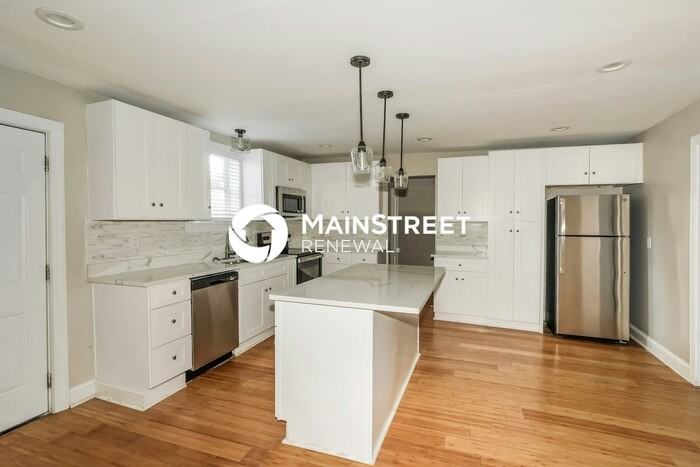 2009 12th Avenue North - Photo 5 of 17