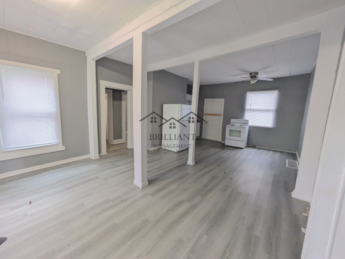 2239 E 34th St #1 - Photo 5 of 8