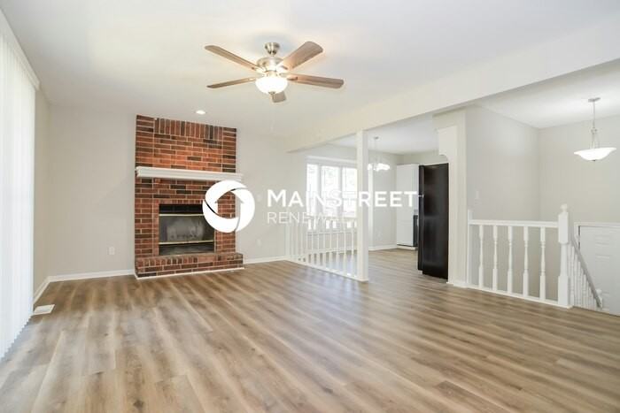 9734 Booth Ave - Photo 2 of 17