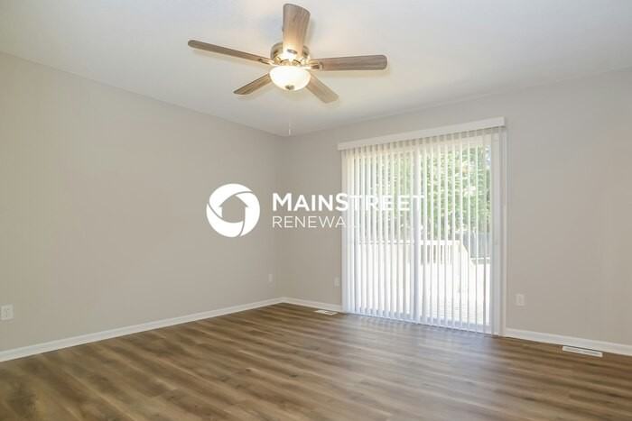 9734 Booth Ave - Photo 6 of 17