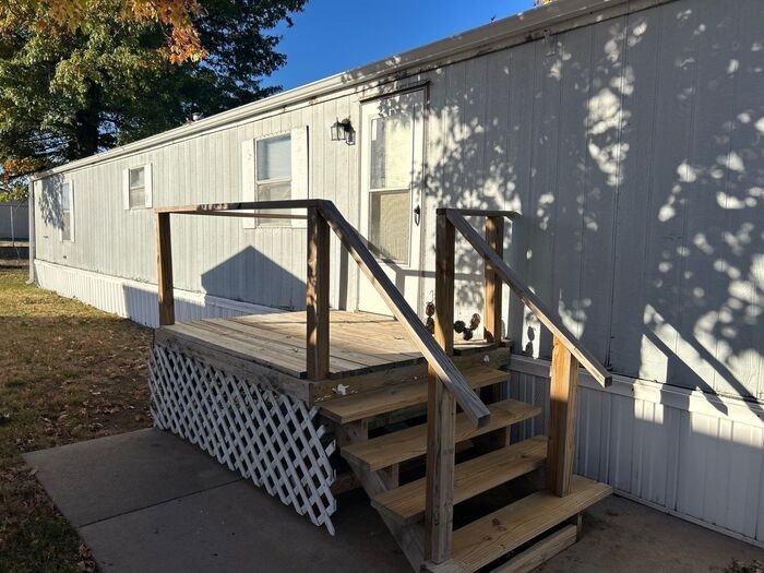 2021 W 3rd St - Photo 6 of 15