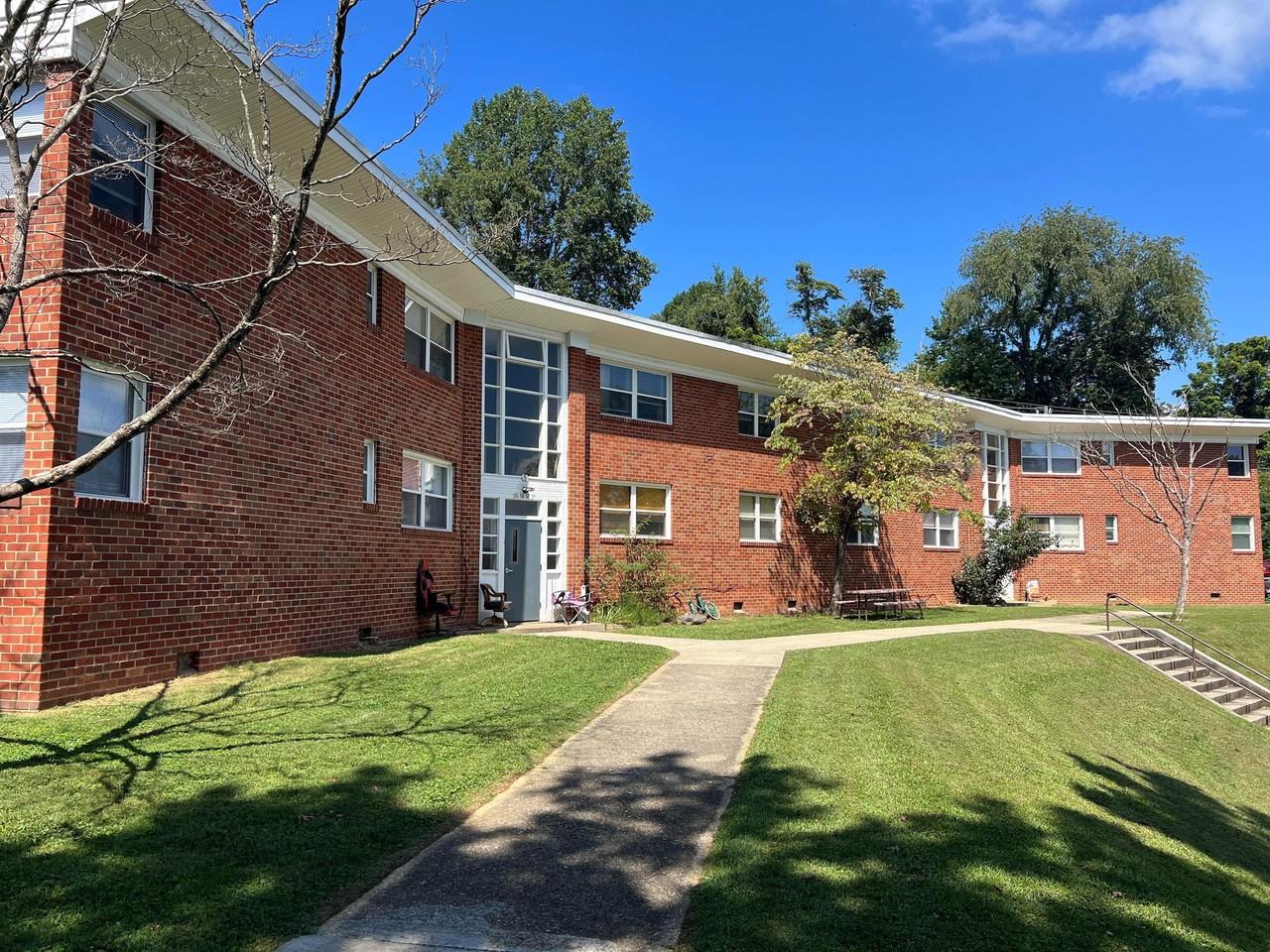 125 Sierra Pl #1-103 - Photo 4 of 18