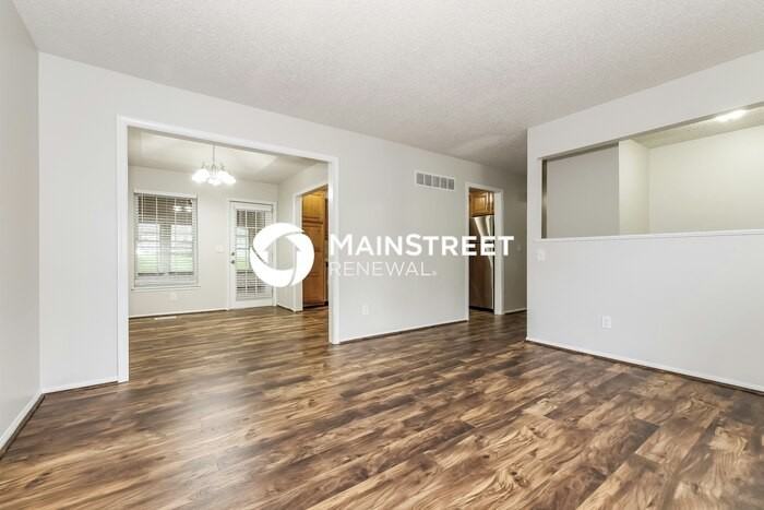 10423 N Cherry Dr - Photo 3 of 17