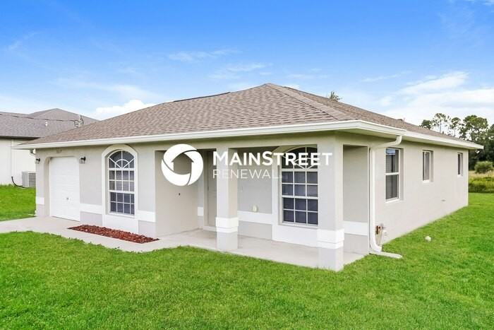 2607 30th Street Southwest - Photo 3 of 16