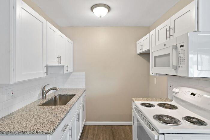 45845 Brownell St #1F - Photo 3 of 6