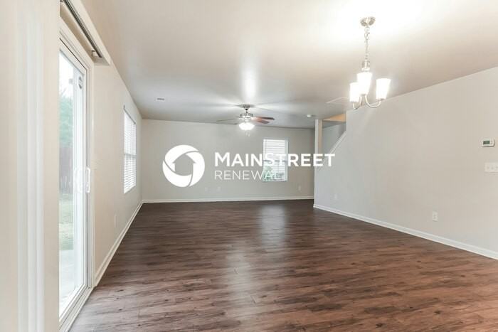 249 Chesser Reserve Dr - Photo 4 of 17