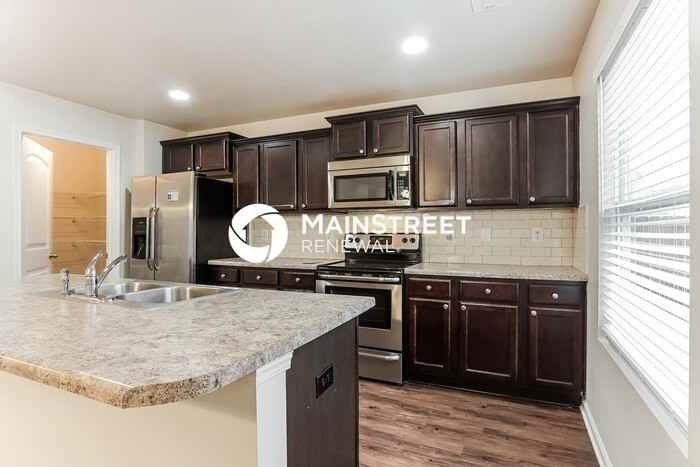 249 Chesser Reserve Dr - Photo 5 of 17