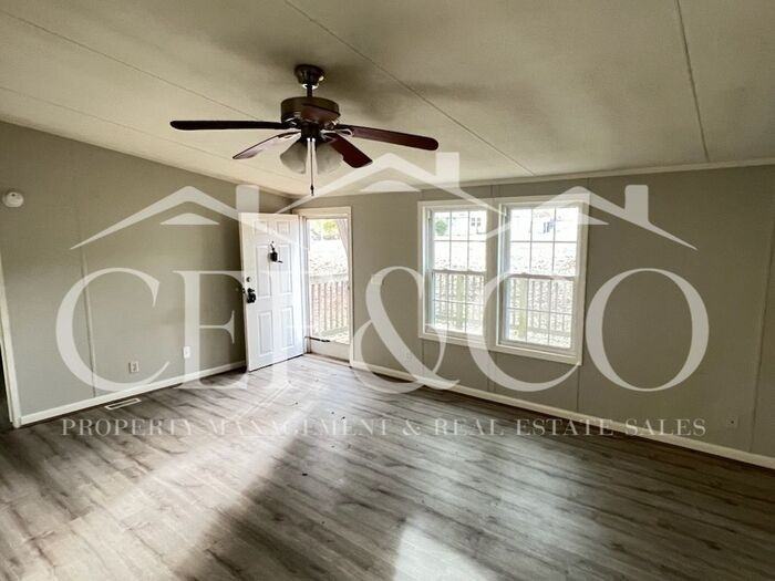 217 Harrison Acres Dr - Photo 3 of 8