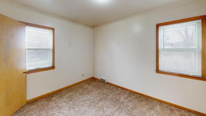 218 N 12th St #3 - Photo 6 of 11