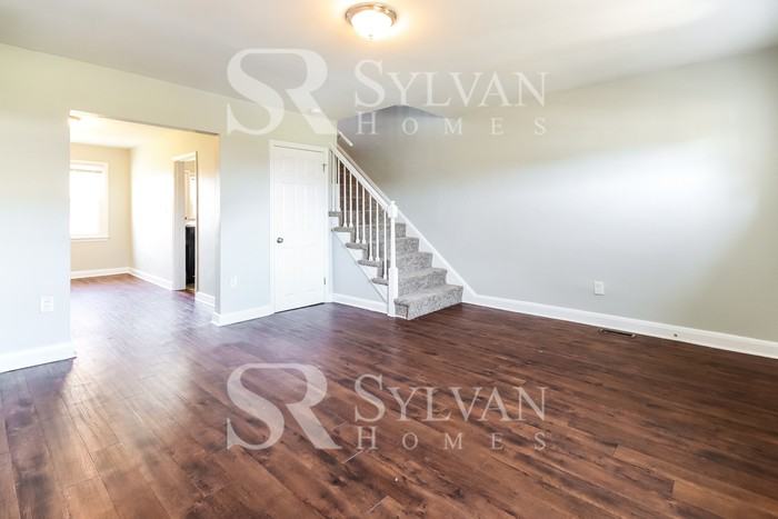 146 Riverthorn Rd - Photo 4 of 16